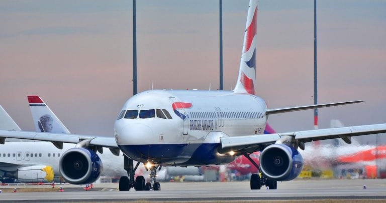 Recuperare Bani Bilete Avion: Ghid Complet Aprilie 2026